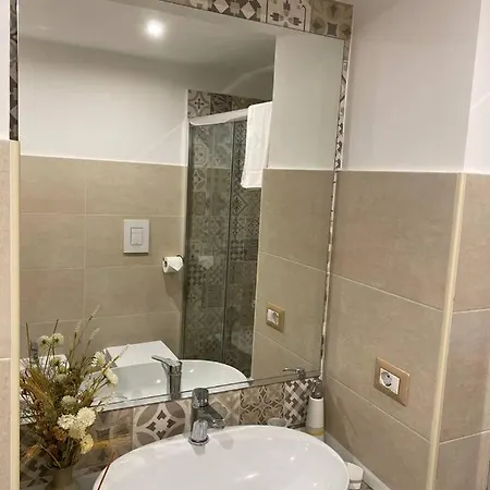 Casa Flora * ויקו אקוונסה